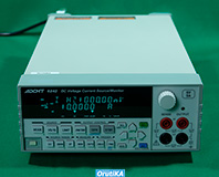 6242 プログラマブル 直流電圧/電流発生器 イメージ1