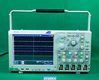DPO5054 デジタルフォスファ オシロスコープ イメージ1
