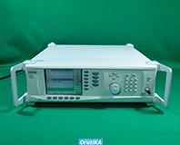 MG3692C シンセサイズド シグナルジェネレータ イメージ1